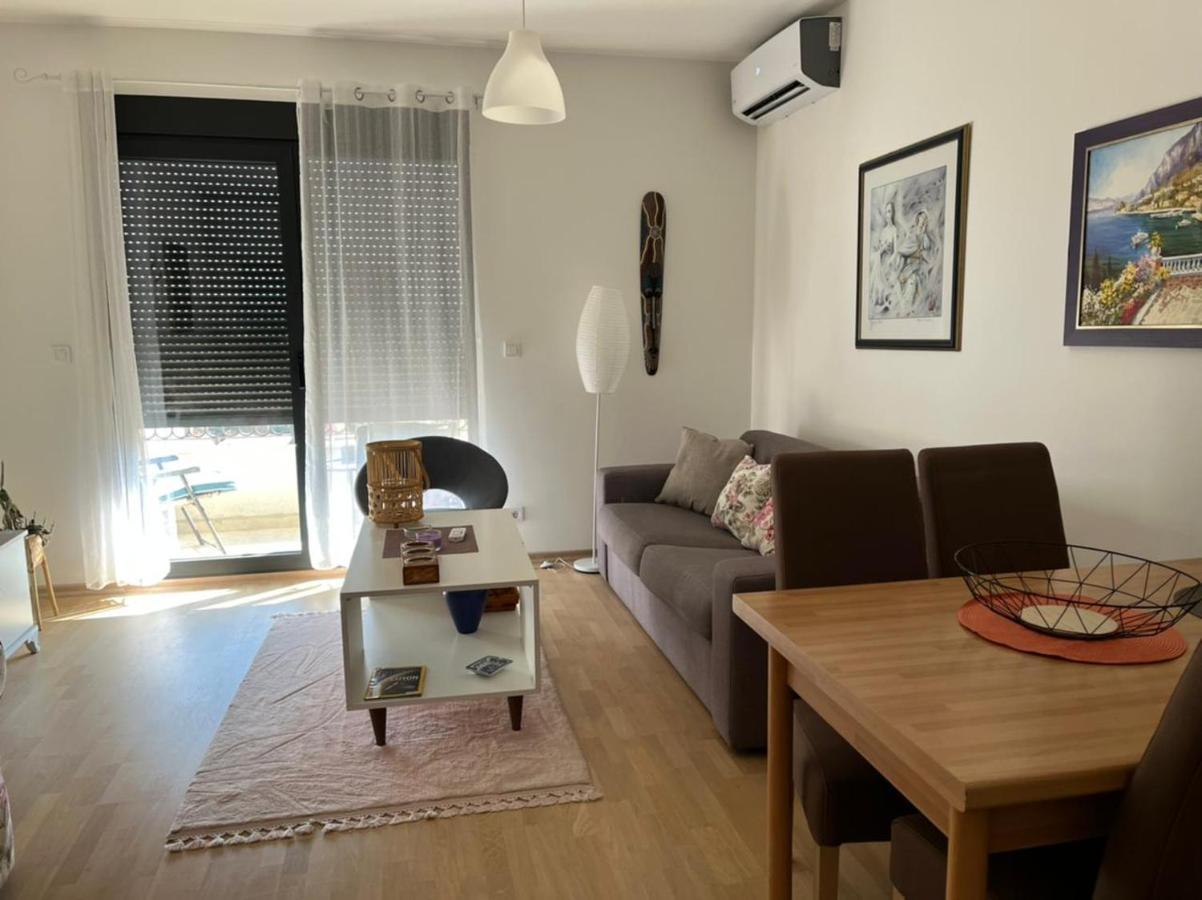 Ferienwohnung Lovely Pink Flat Podgorica Exterior foto